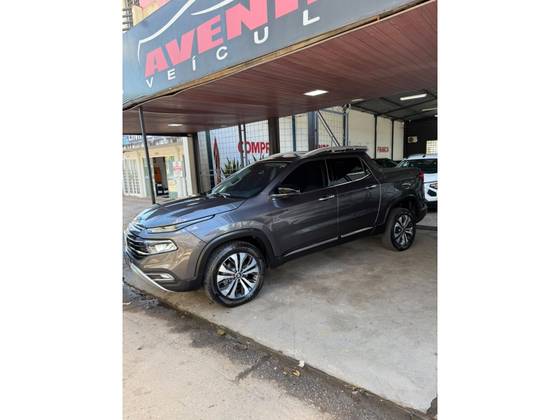 FIAT TORO 1.3 TURBO 270 FLEX VOLCANO AT6 FIAT TORO 1.3 TURBO 270 FLEX VOLCANO AT6